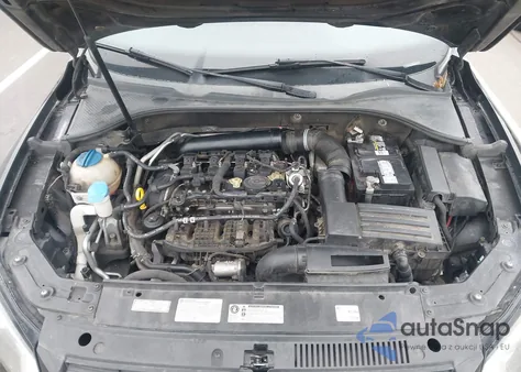 2014 Volkswagen Passat 1.8T Wolfsburg Edition z USA, uszkodzony, nr VIN 1VWAT7A34EC075719